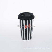 Caneca de estoque Cerâmica Parede dupla Tire uma caneca com tampa de silício e design